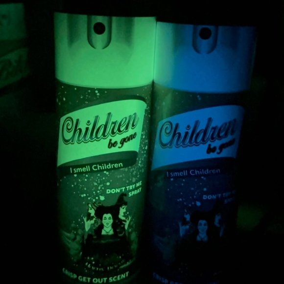 Children Be Gone Spray Hocus Pocus 20 oz Tumbler - Glow In The Dark - Picture 3 of 7